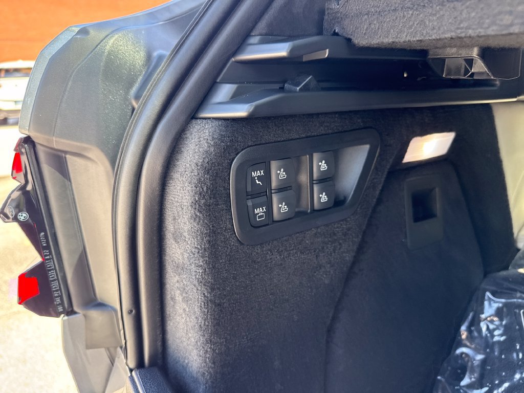 New 2027 BMW X7 M60i AWD/4WD image 24