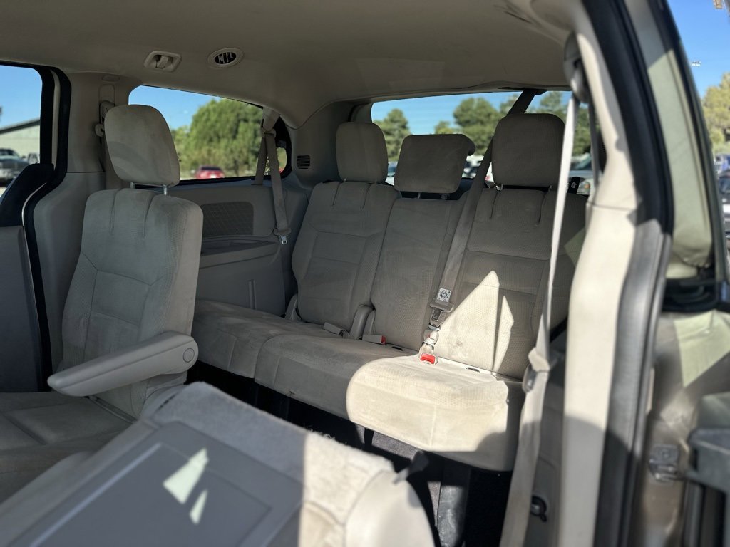Used 2014 Dodge Grand Caravan SXT w/ UConnect Hands-Free Group image 28