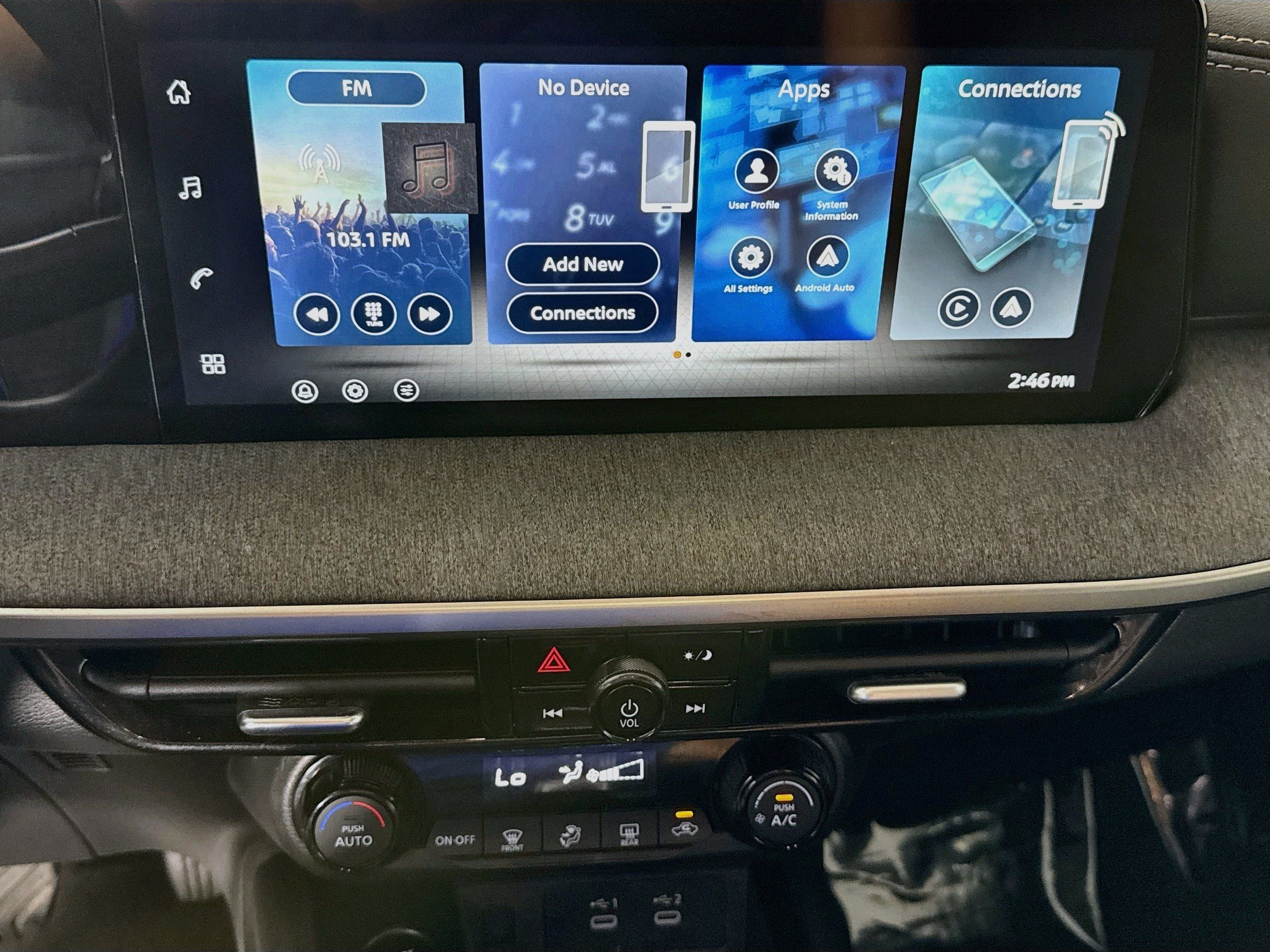 Used 2026 Nissan Kicks SV FWD image 18