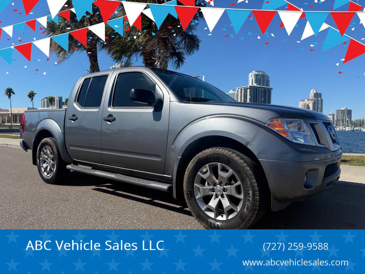 Used 2020 Nissan Frontier SV image 1