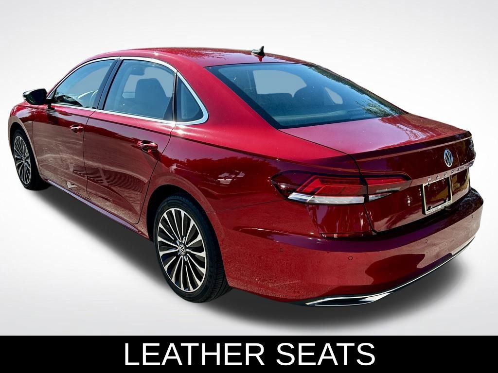 Used 2022 Volkswagen Passat 2.0T image 7