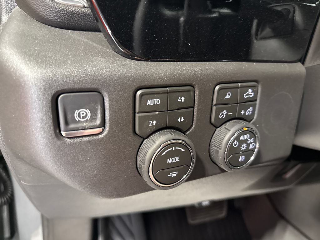New 2026 Chevrolet Silverado 1500 LT Trail Boss w/ LT Trail Boss Premium Package AWD/4WD image 10