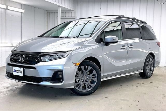 New 2026 Honda Odyssey Touring image 2