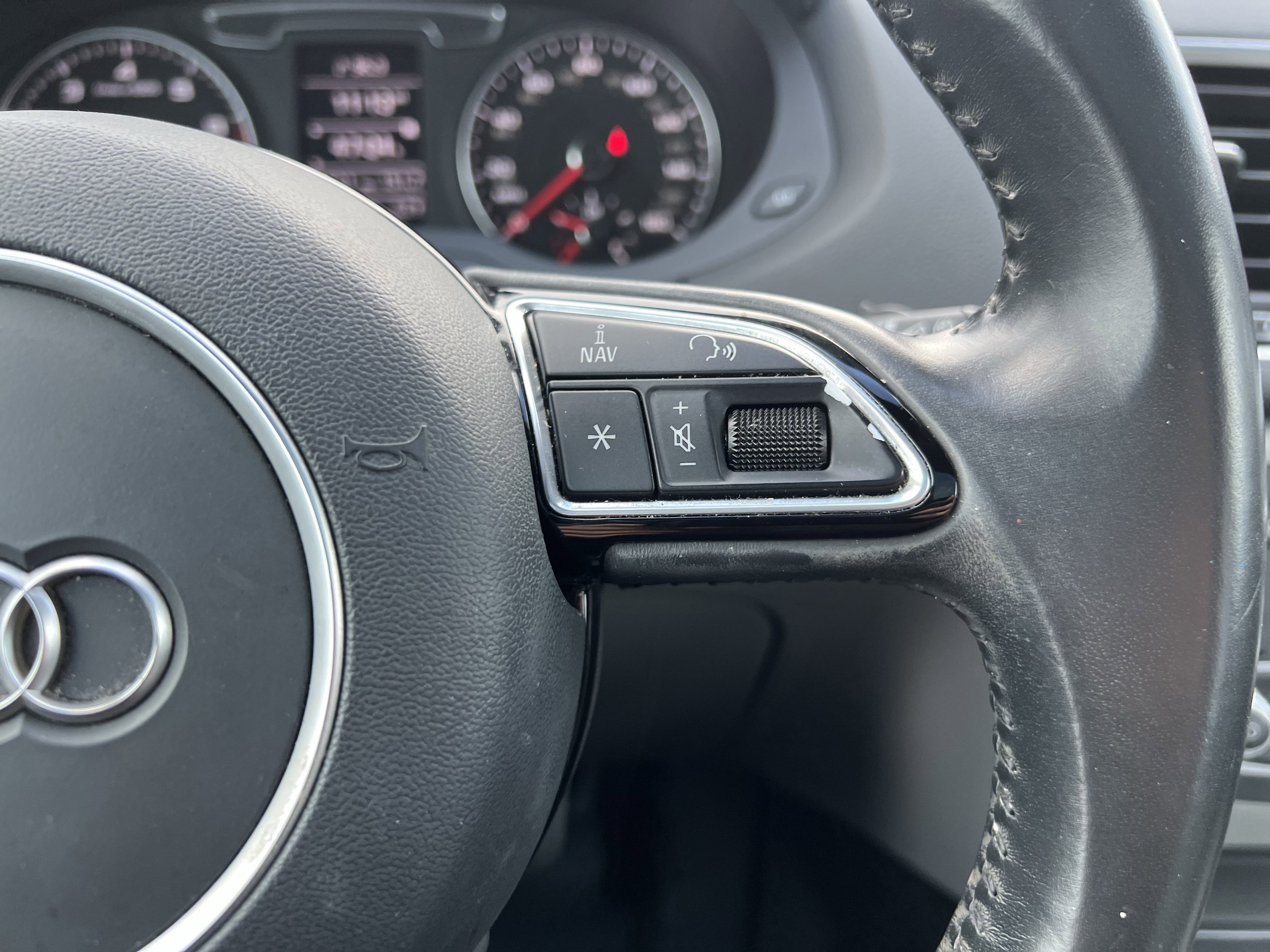 Used 2018 Audi Q3 2.0T Premium w/ Convenience Package image 20