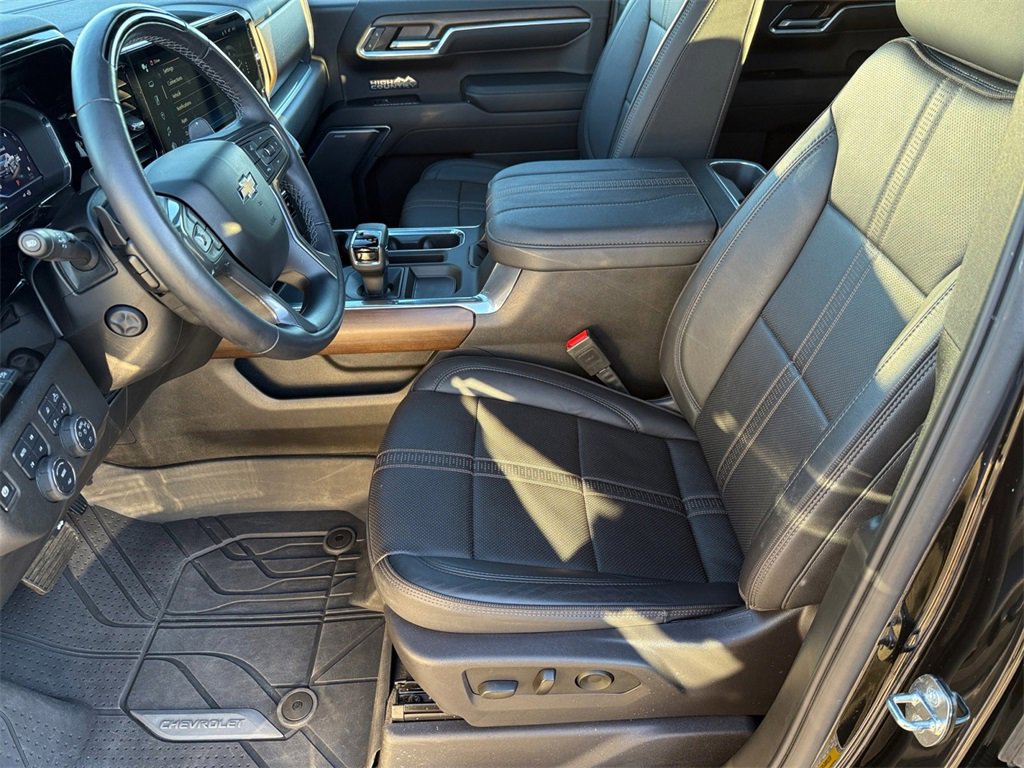 Certified 2024 Chevrolet Silverado 1500 High Country w/ High Country Premium Package image 10