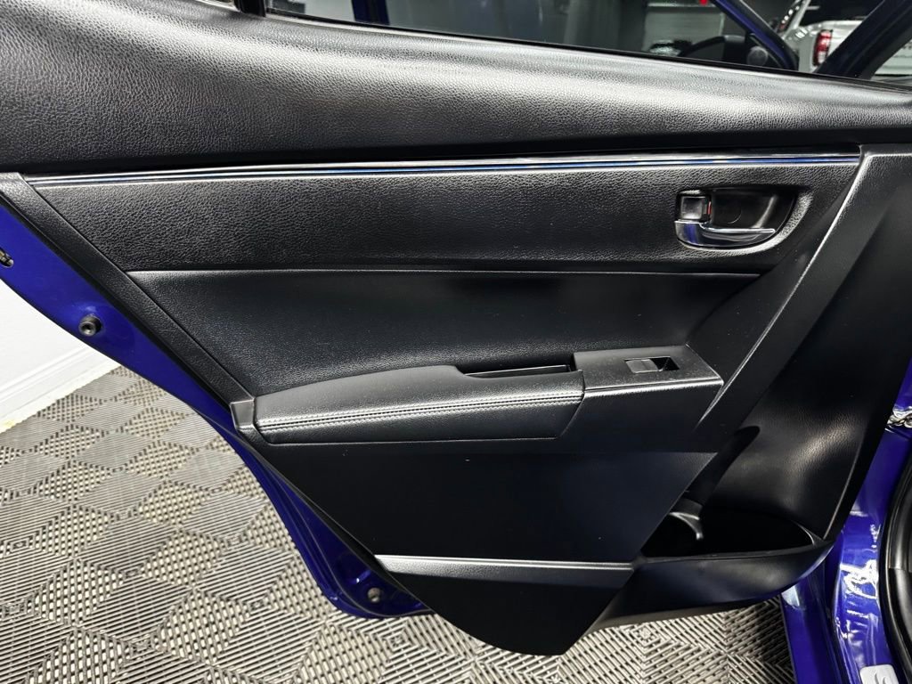 Used 2018 Toyota Corolla SE w/ Body Protection Package FWD image 45