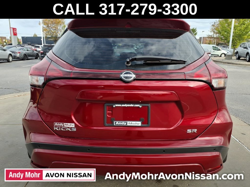 Used 2022 Nissan Kicks SR FWD image 11