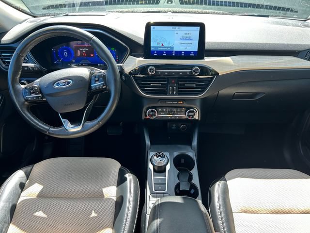 Used 2021 Ford Escape Titanium w/ Titanium Elite Package AWD/4WD image 16