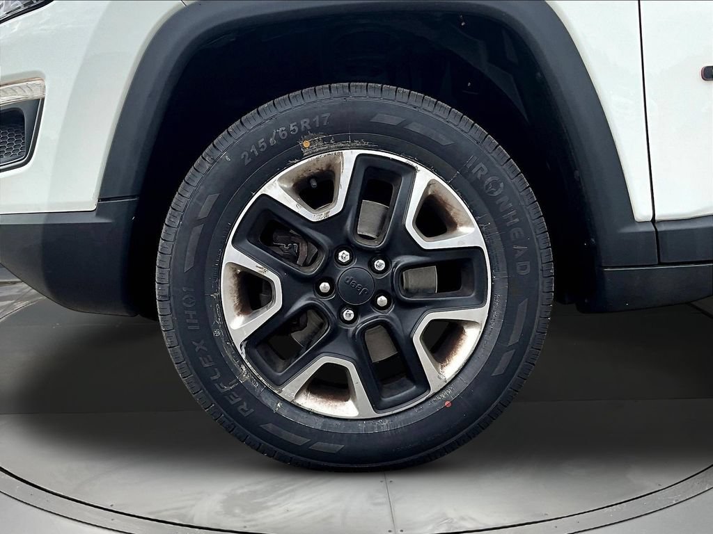 Used 2018 Jeep Compass Trailhawk w/ Leather Interior Group AWD/4WD image 37