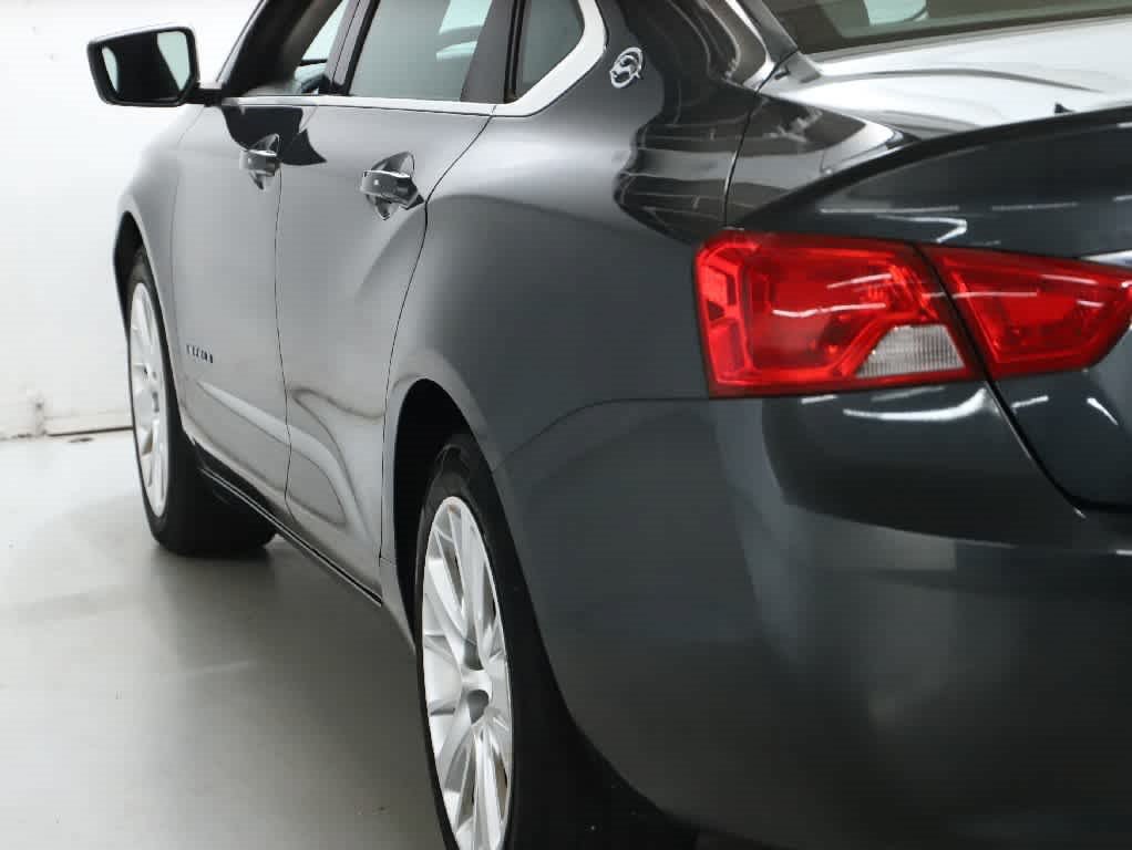 Used 2018 Chevrolet Impala LS FWD image 39