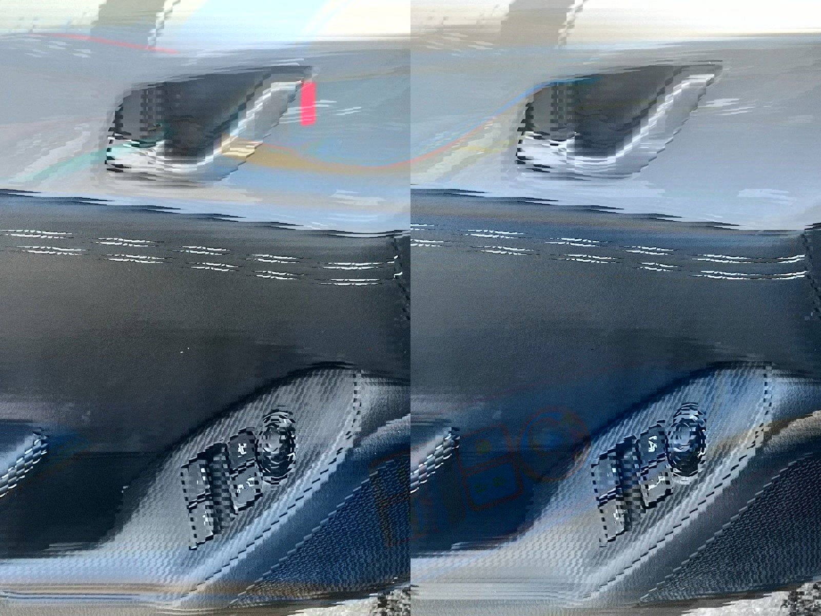 Used 2025 MAZDA MX-5 Miata RF Grand Touring RWD image 17