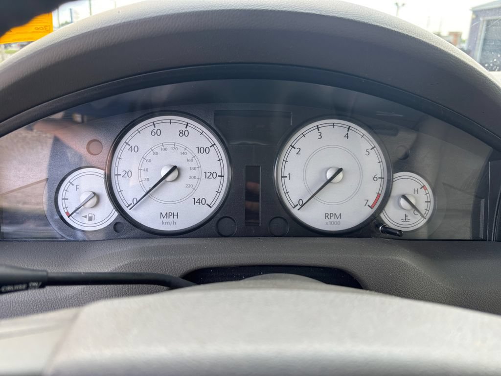 Used 2007 Chrysler 300 Touring RWD image 18