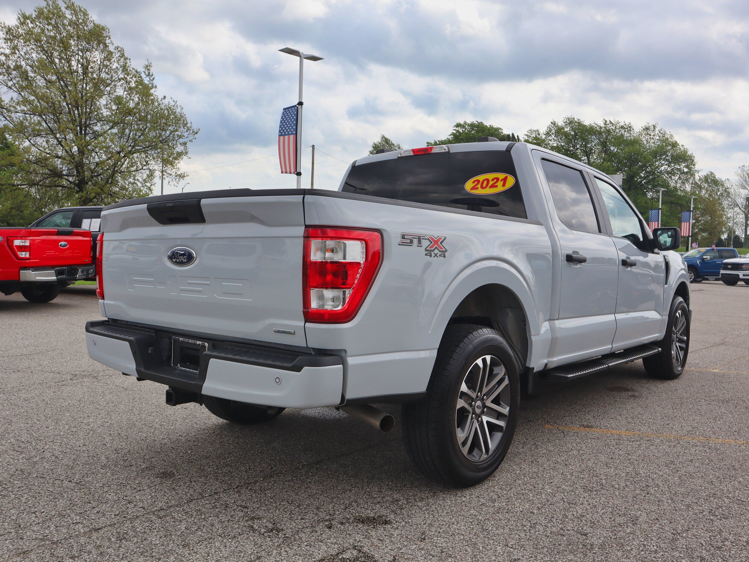 Used 2021 Ford F150 XL w/ STX Appearance Package AWD/4WD image 5