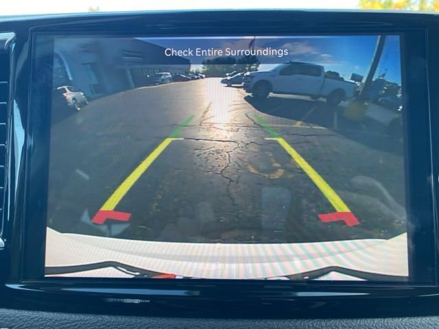 Used 2024 Chrysler Pacifica Limited image 47