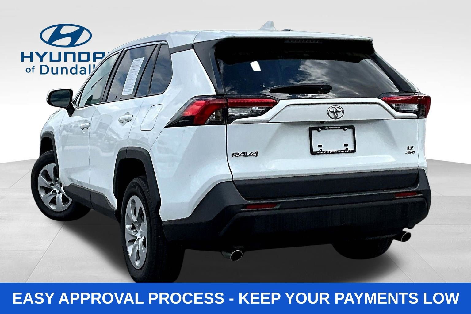 Used 2022 Toyota RAV4 LE AWD/4WD image 5