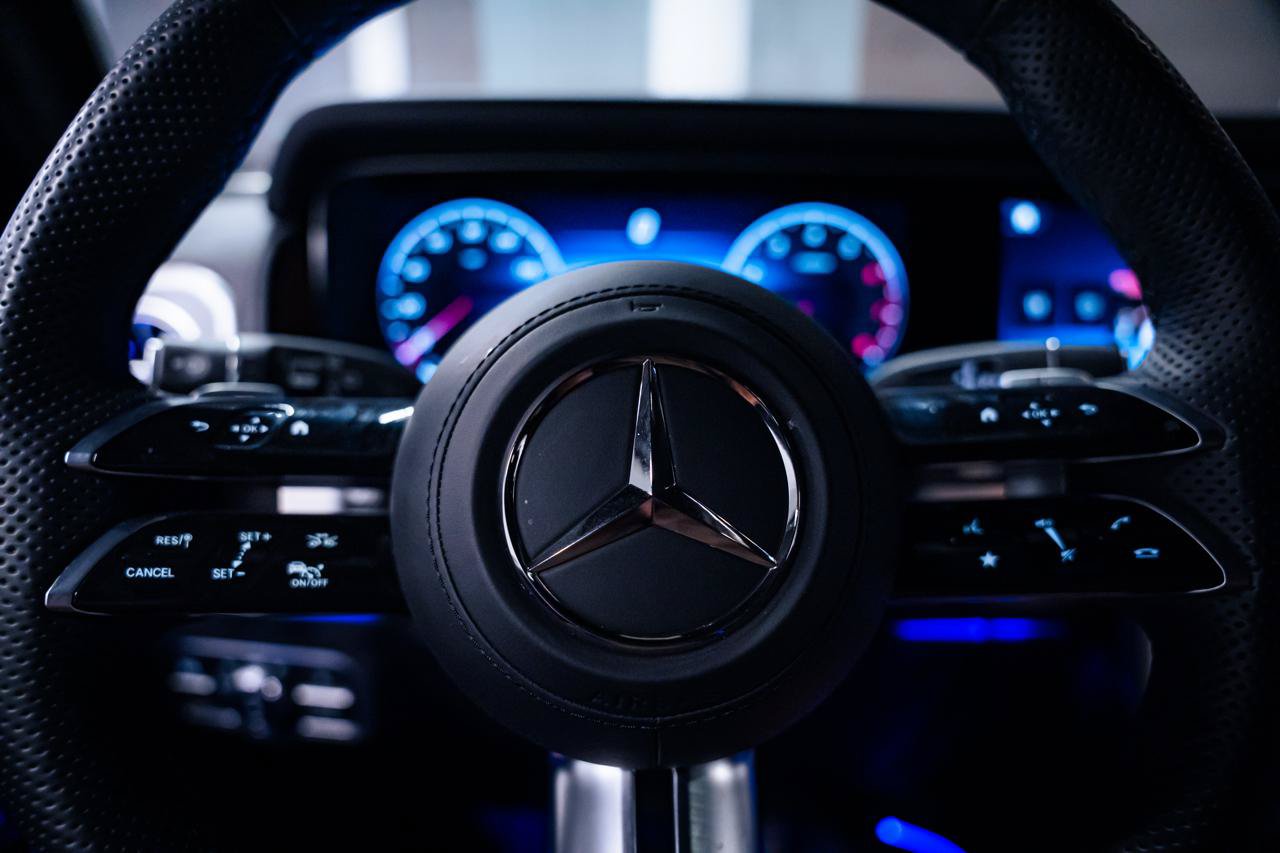 Used 2025 Mercedes-Benz G 550 image 43