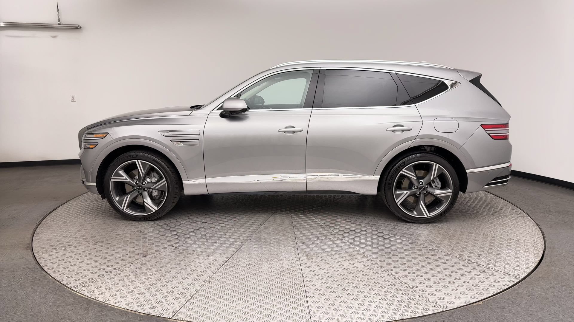 Certified 2026 Genesis GV80 2.5T Prestige AWD/4WD image 5