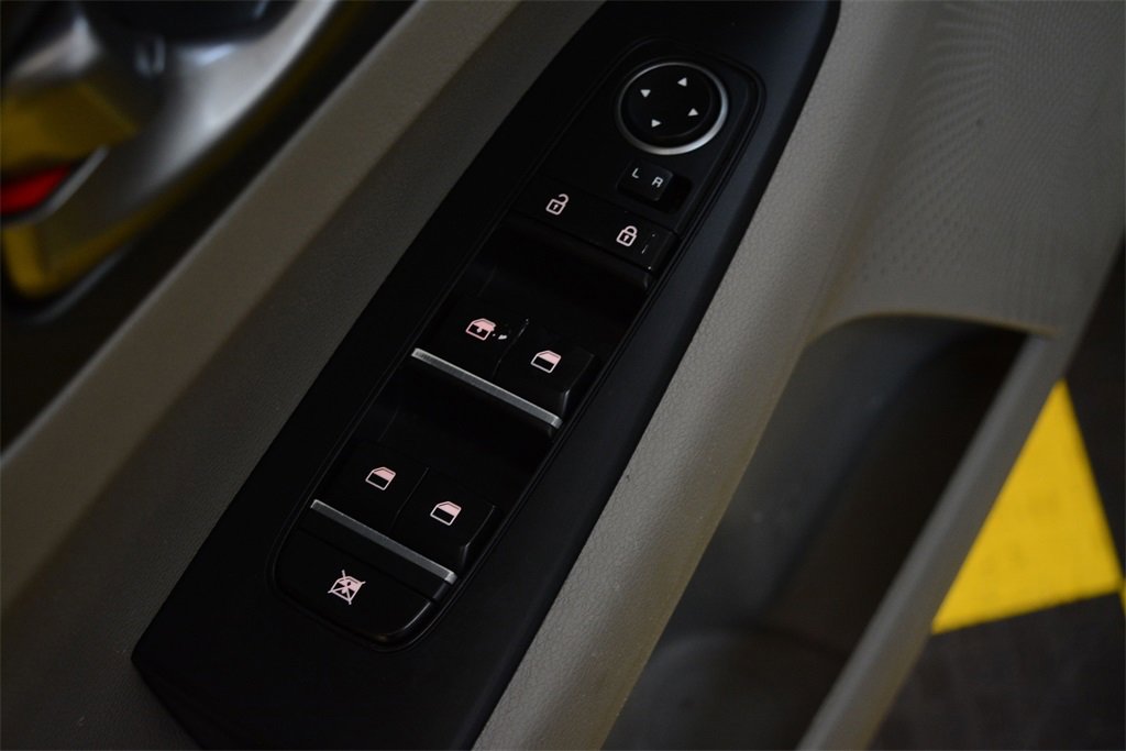 Used 2019 Kia Forte LXS image 12