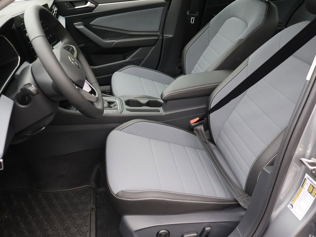 New 2026 Volkswagen Jetta SE image 40