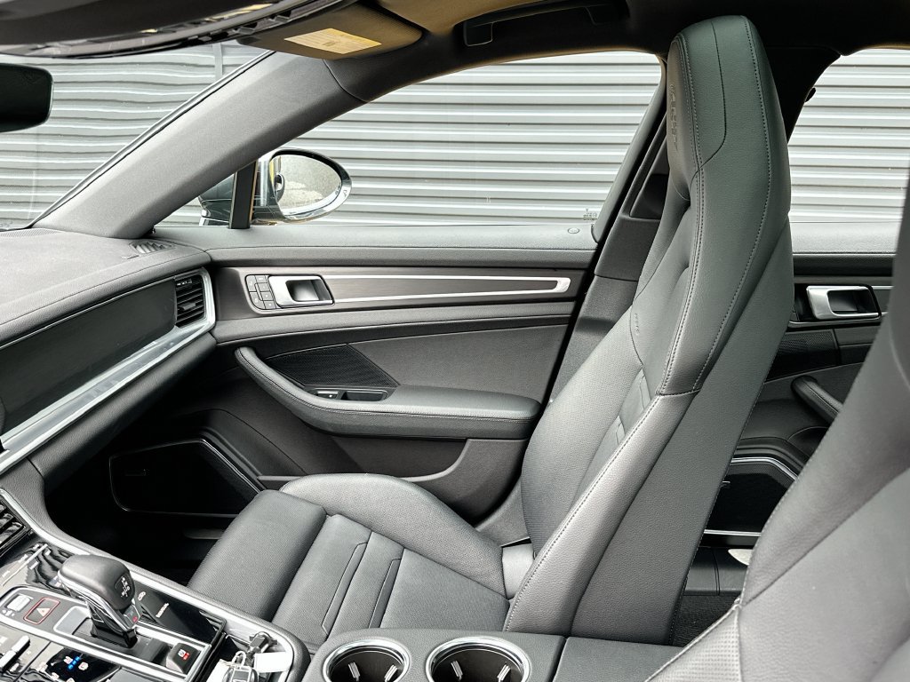 Certified 2023 Porsche Panamera 4 Platinum Edition AWD/4WD image 26