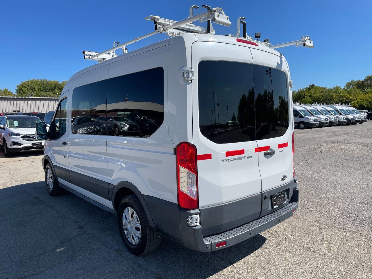 Used 2015 Ford Transit 150 XLT RWD image 3