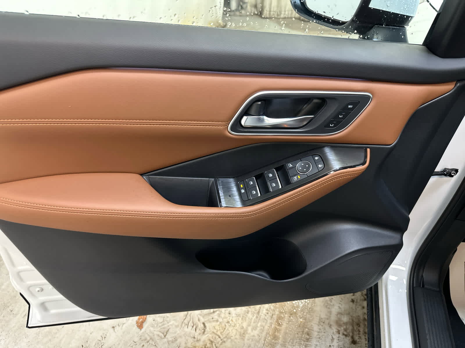 New 2026 Nissan Rogue Platinum image 17