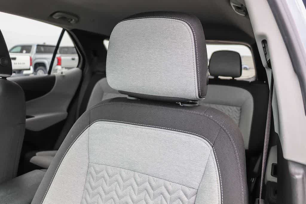 Used 2022 Chevrolet Equinox LT AWD/4WD image 17