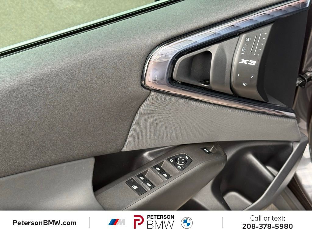 Used 2025 BMW X3 xDrive30i w/ Premium Package image 25