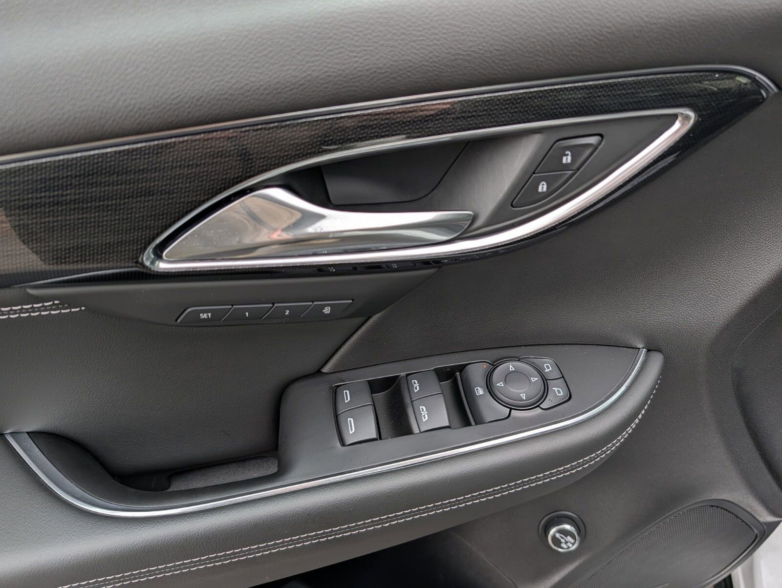 Used 2023 Buick Envision Essence w/ Sport Touring Package AWD/4WD image 30
