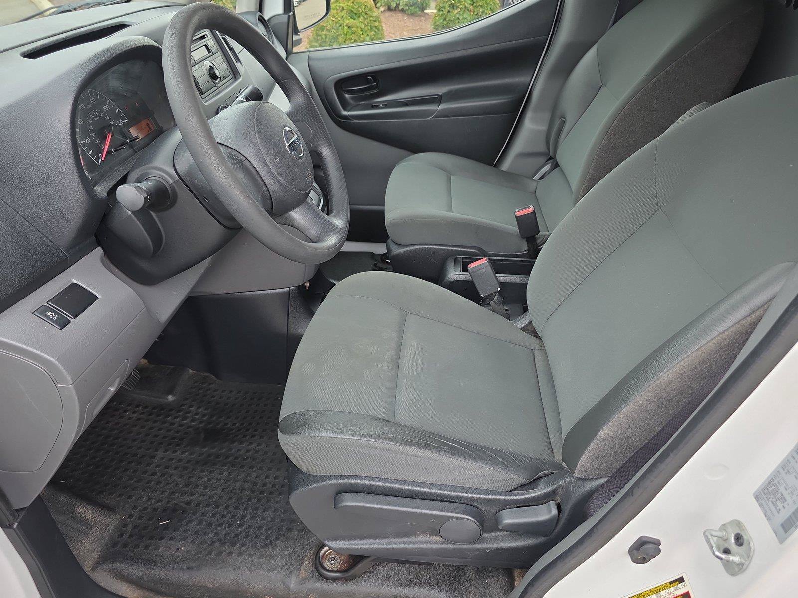 Used 2015 Nissan NV200 S FWD image 13