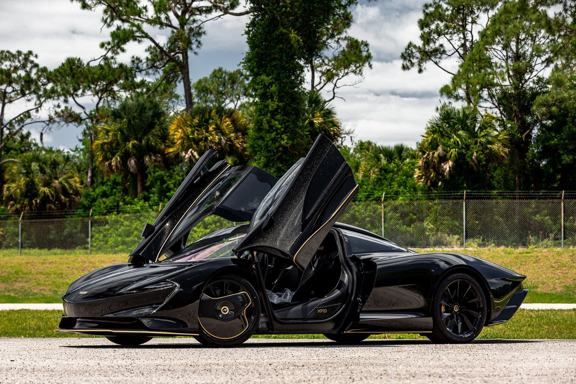 Used 2020 McLaren Speedtail image 22