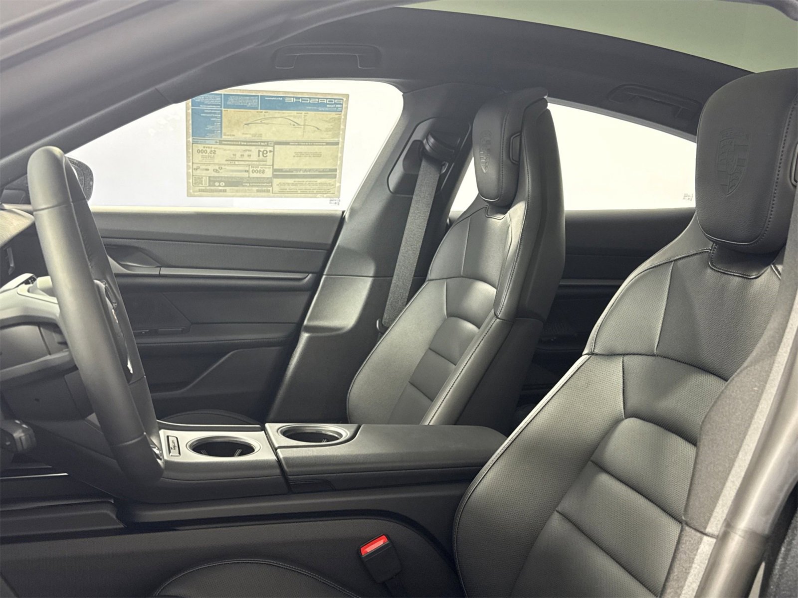 Used 2025 Porsche Taycan image 5