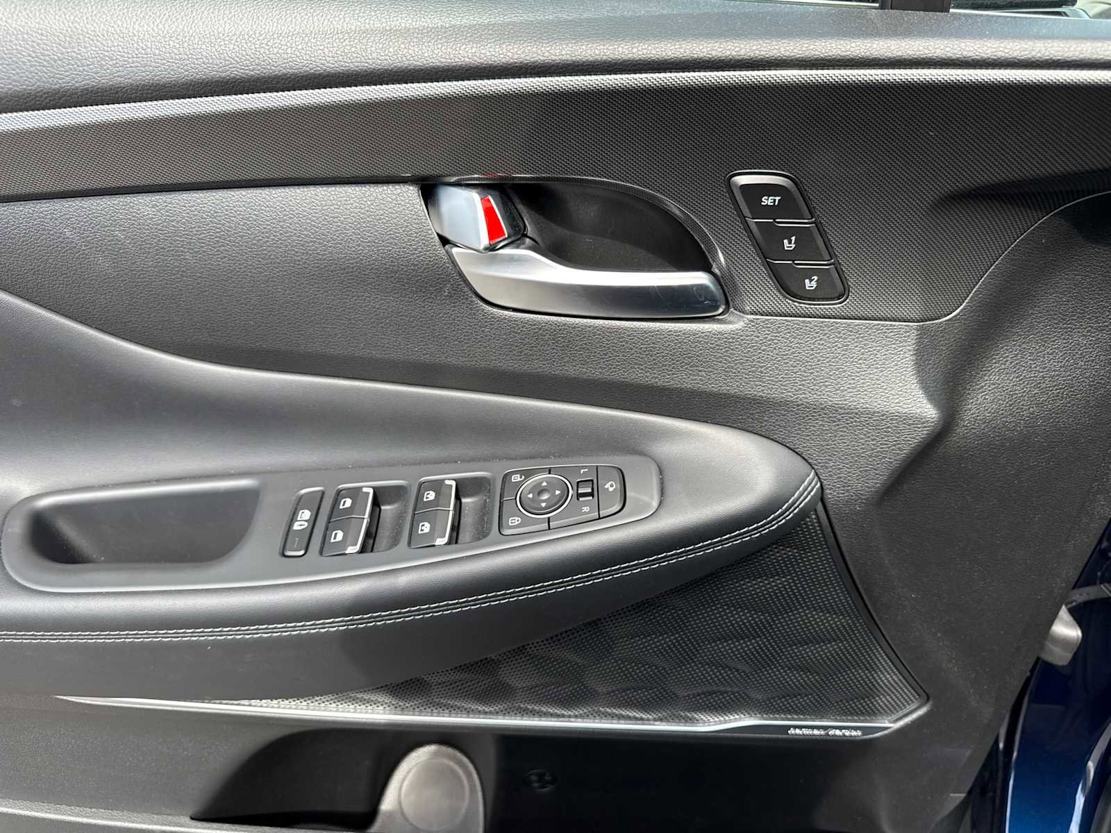 Used 2023 Hyundai Santa Fe Limited AWD/4WD image 13