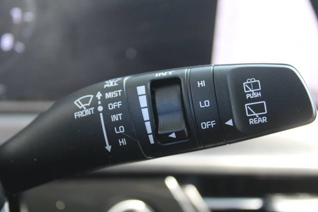 Used 2024 Kia Seltos S FWD image 30