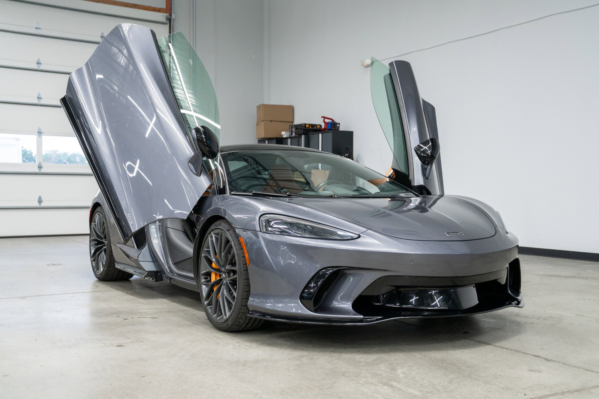Used 2025 McLaren GTS RWD image 3