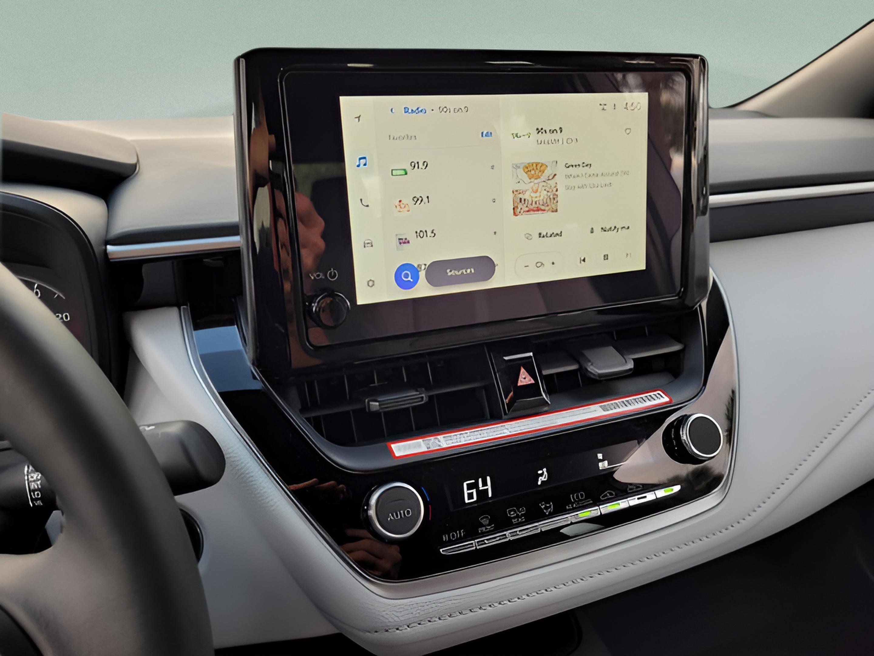 Certified 2025 Toyota Corolla SE image 16