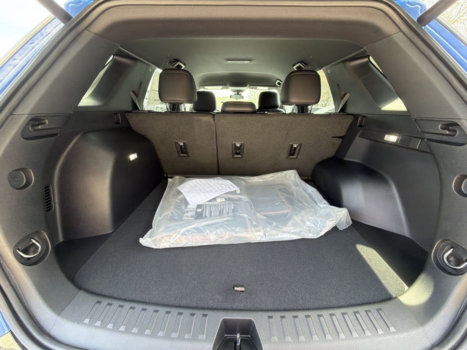 New 2026 GMC Terrain AT4 AWD/4WD image 25