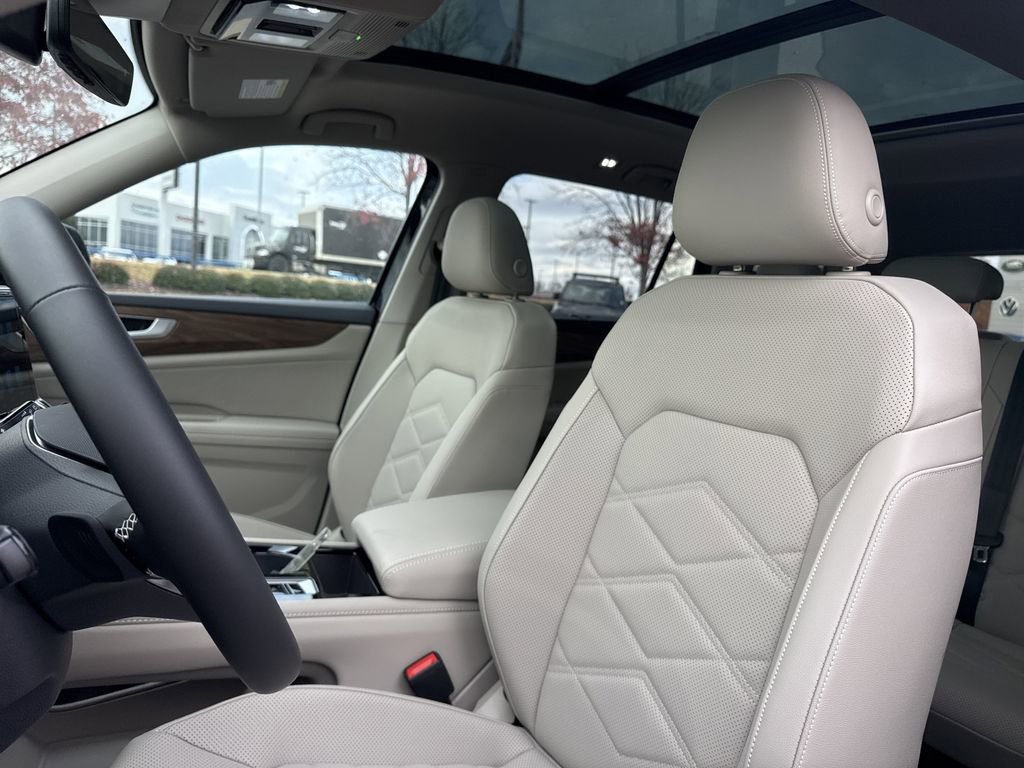 New 2026 Volkswagen Atlas SE image 12