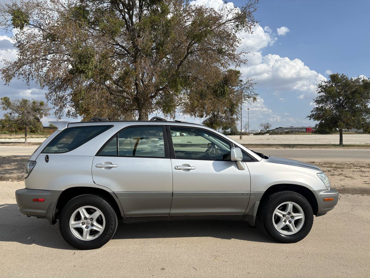 Used 2001 Lexus RX 300 w/ Premium Pkg Plus FWD image 54