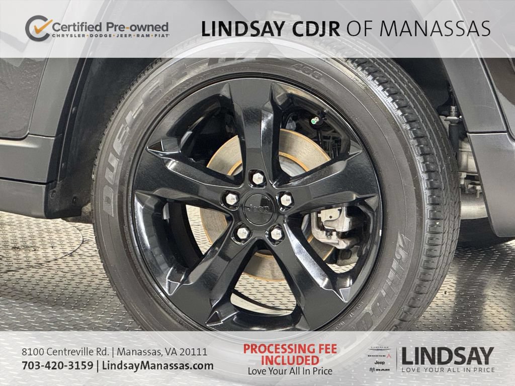 Used 2024 Jeep Grand Cherokee Altitude AWD/4WD image 11