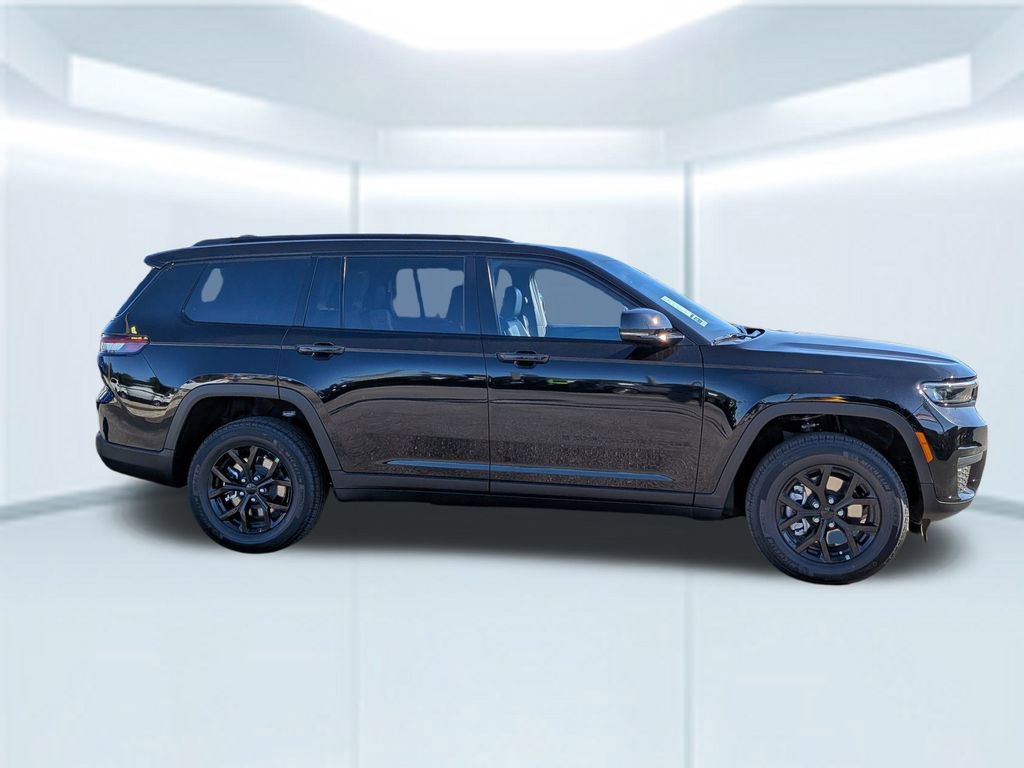 New 2025 Jeep Grand Cherokee L Altitude image 8