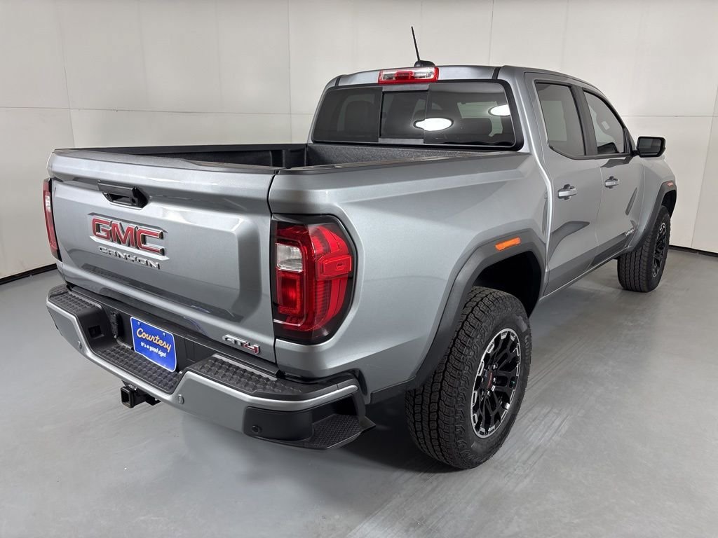 Used 2026 GMC Canyon AT4 AWD/4WD image 8