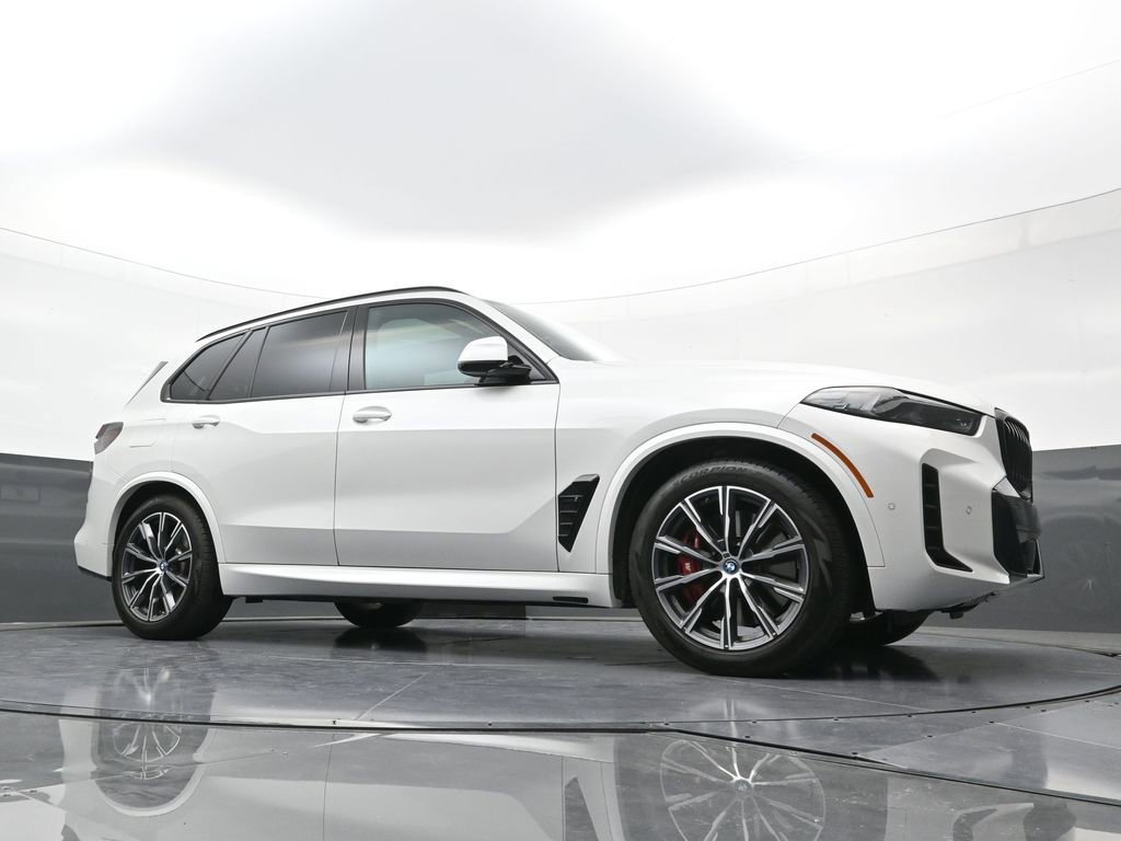 Used 2024 BMW X5 xDrive50e w/ Executive Package AWD/4WD image 23