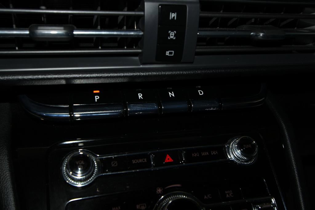 Used 2022 Lincoln Corsair FWD w/ Equipment Group 101A image 17