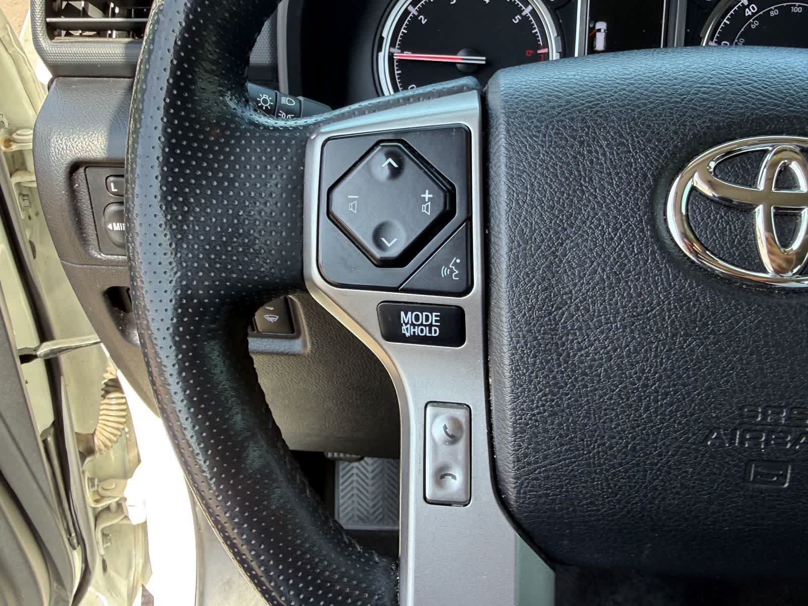 Used 2023 Toyota 4Runner Limited AWD/4WD image 18