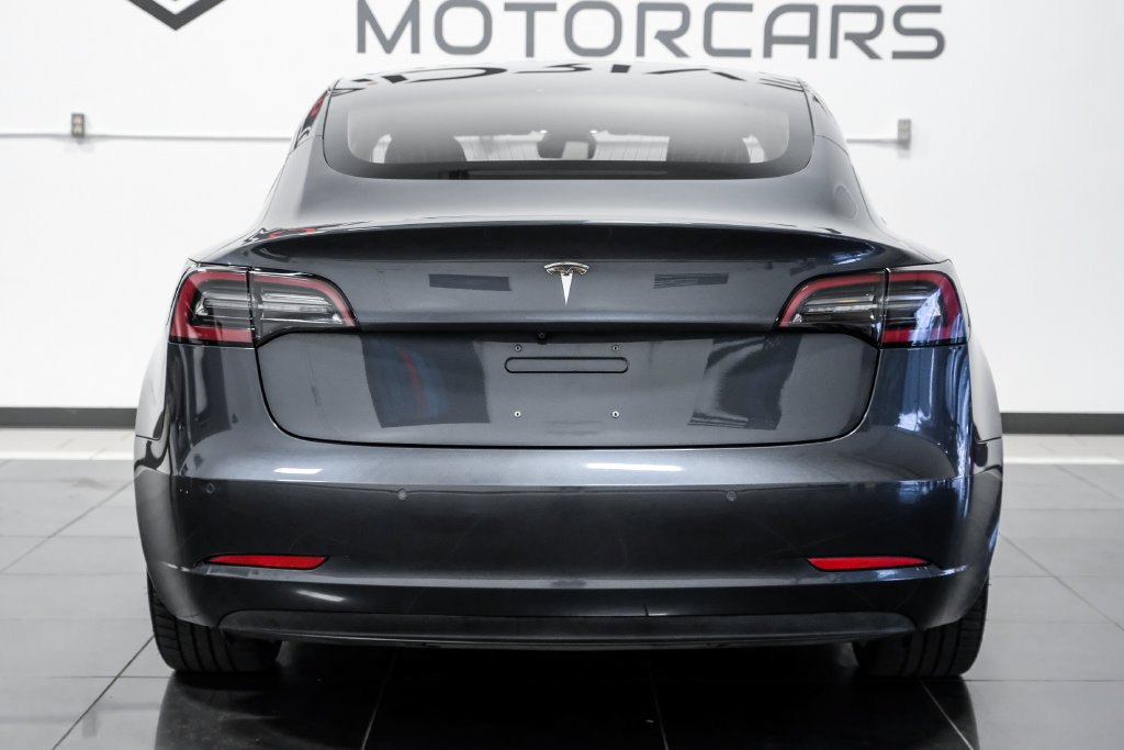 Used 2018 Tesla Model 3 Long Range RWD image 10