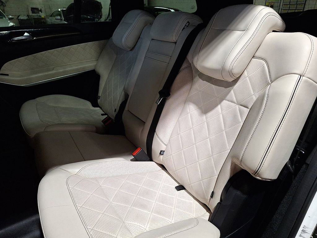 Used 2019 Mercedes-Benz GLS 550 4MATIC image 8