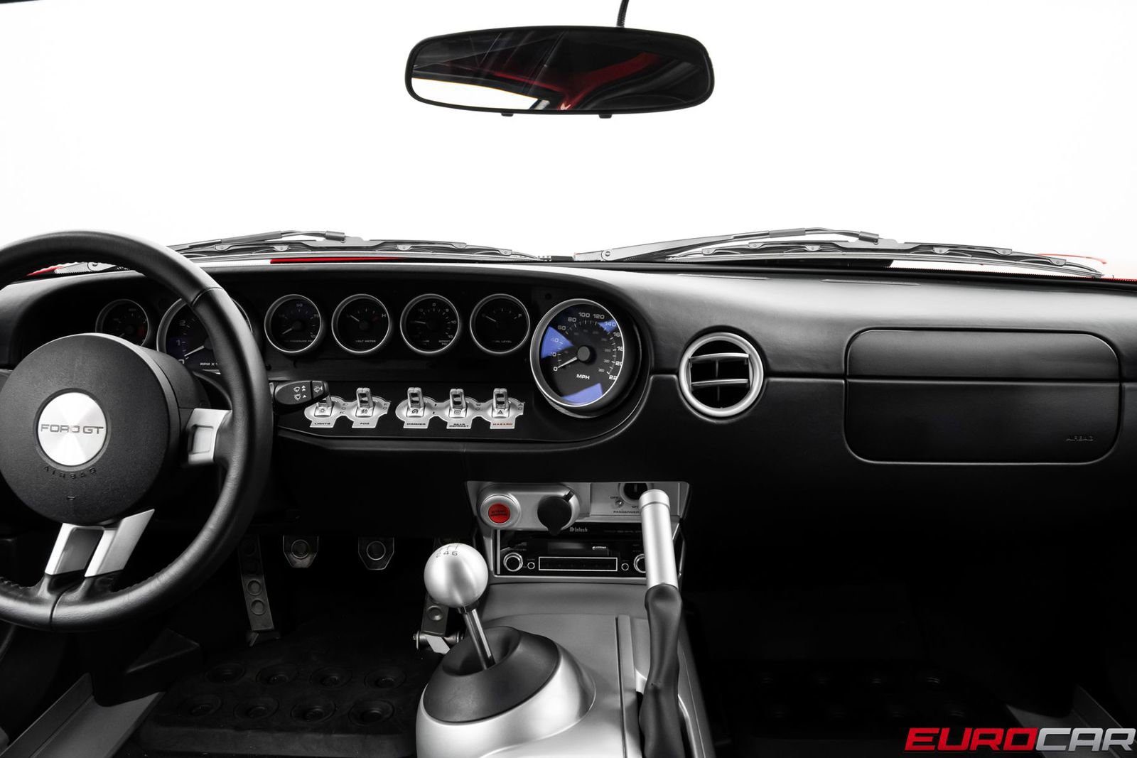 Used 2005 Ford GT RWD image 27