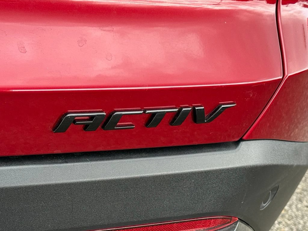 Used 2025 Chevrolet Equinox ACTIV w/ Safety and Technology Package AWD/4WD image 31