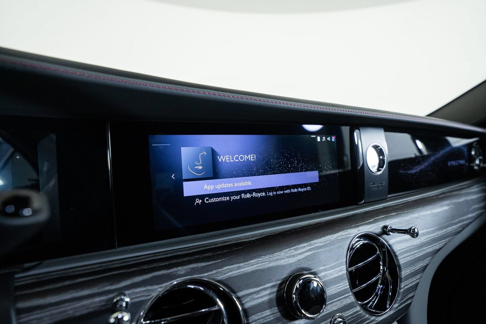 Used 2024 Rolls-Royce Spectre w/ Leather Finishing Pack AWD/4WD image 32